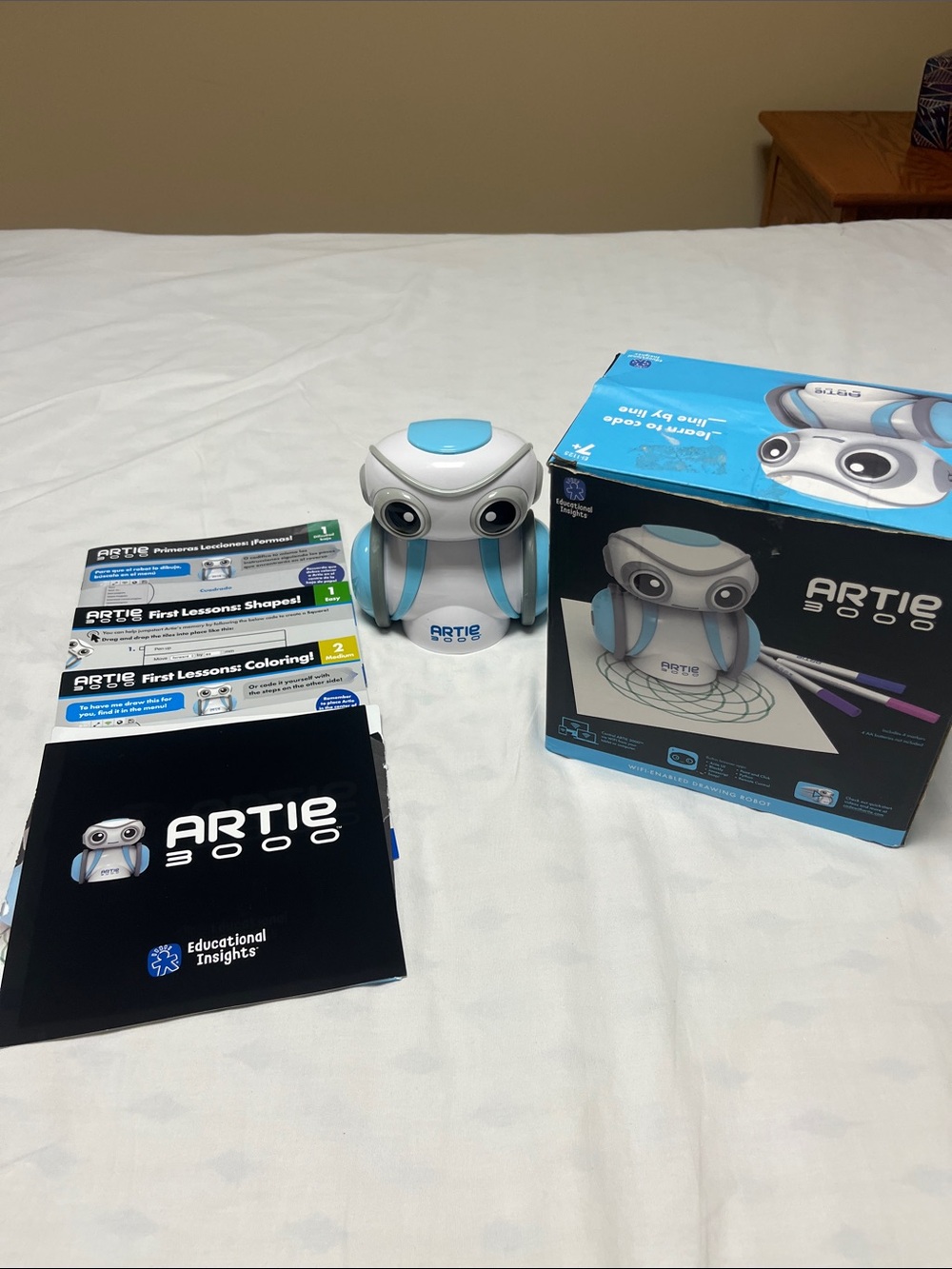 Artie 3000 Blue & White Coding Robot for Kids - Educational Insights
